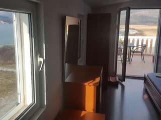 Апартаменты Buljarica Bay Apartments Петровац Апартаменты-студио с видом на море-6