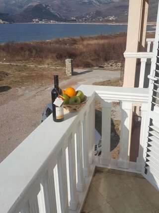 Апартаменты Buljarica Bay Apartments Петровац Номер-студио с видом на море-10